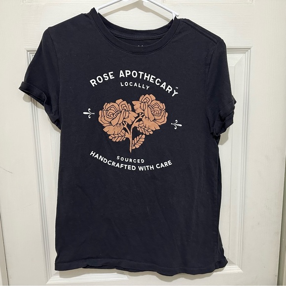 schitts creek Tops - Rosé Apothecary Schitts Creek tee